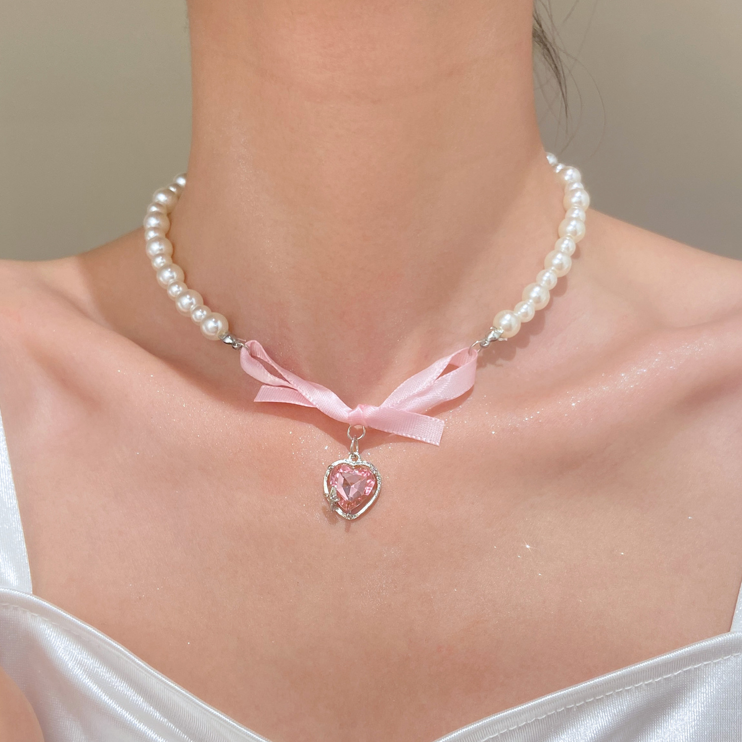 French Romantic Pink Bowknot H - đánh giá và giá Pearl Trim Chain